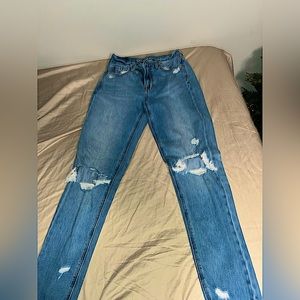 American Eagle Ripped Jeans Size 00 in Women’s